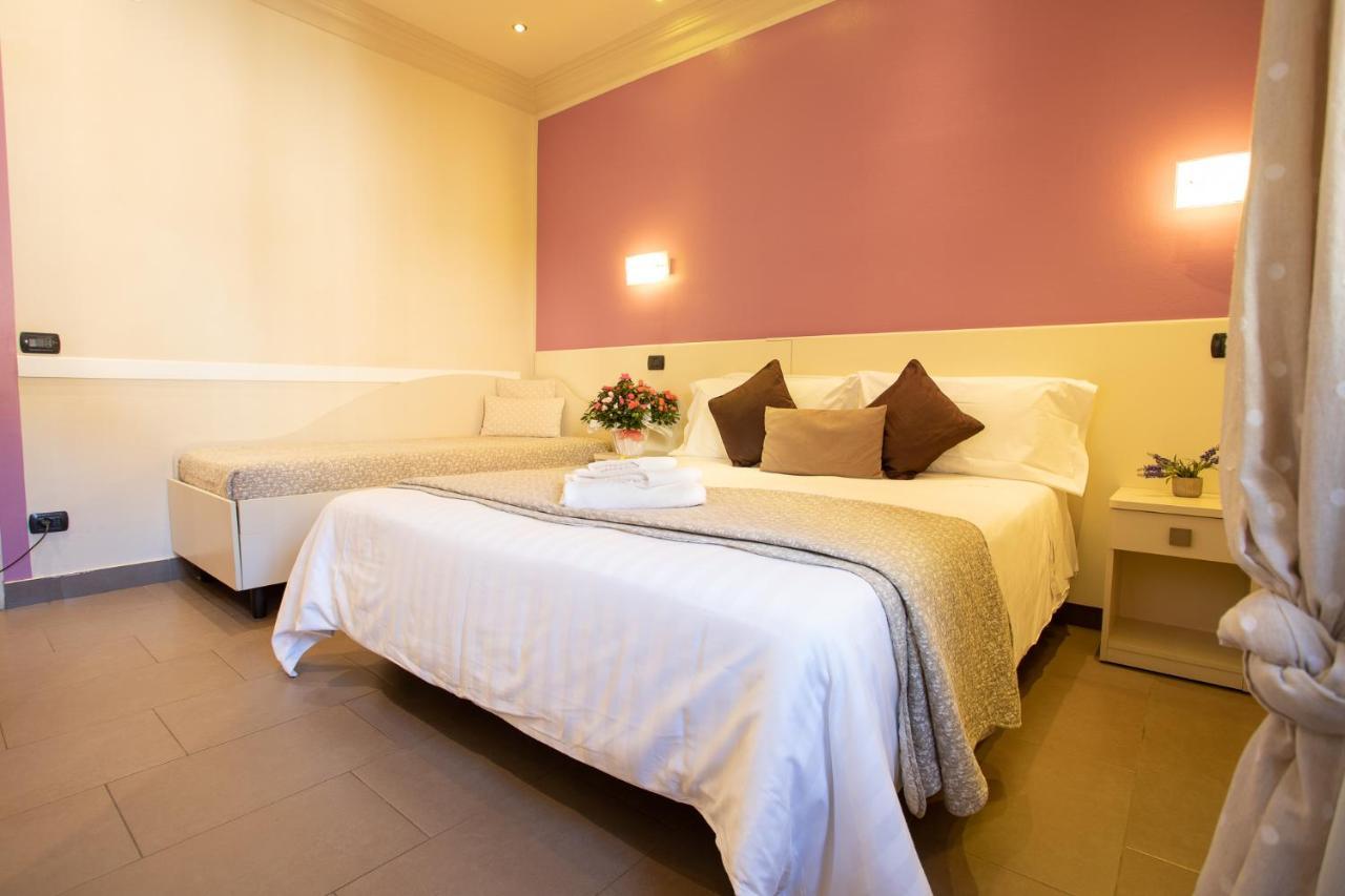 Il Piccolo Piacenza Hotel Екстериор снимка