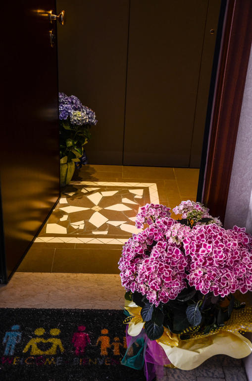 Il Piccolo Piacenza Hotel Стая снимка
