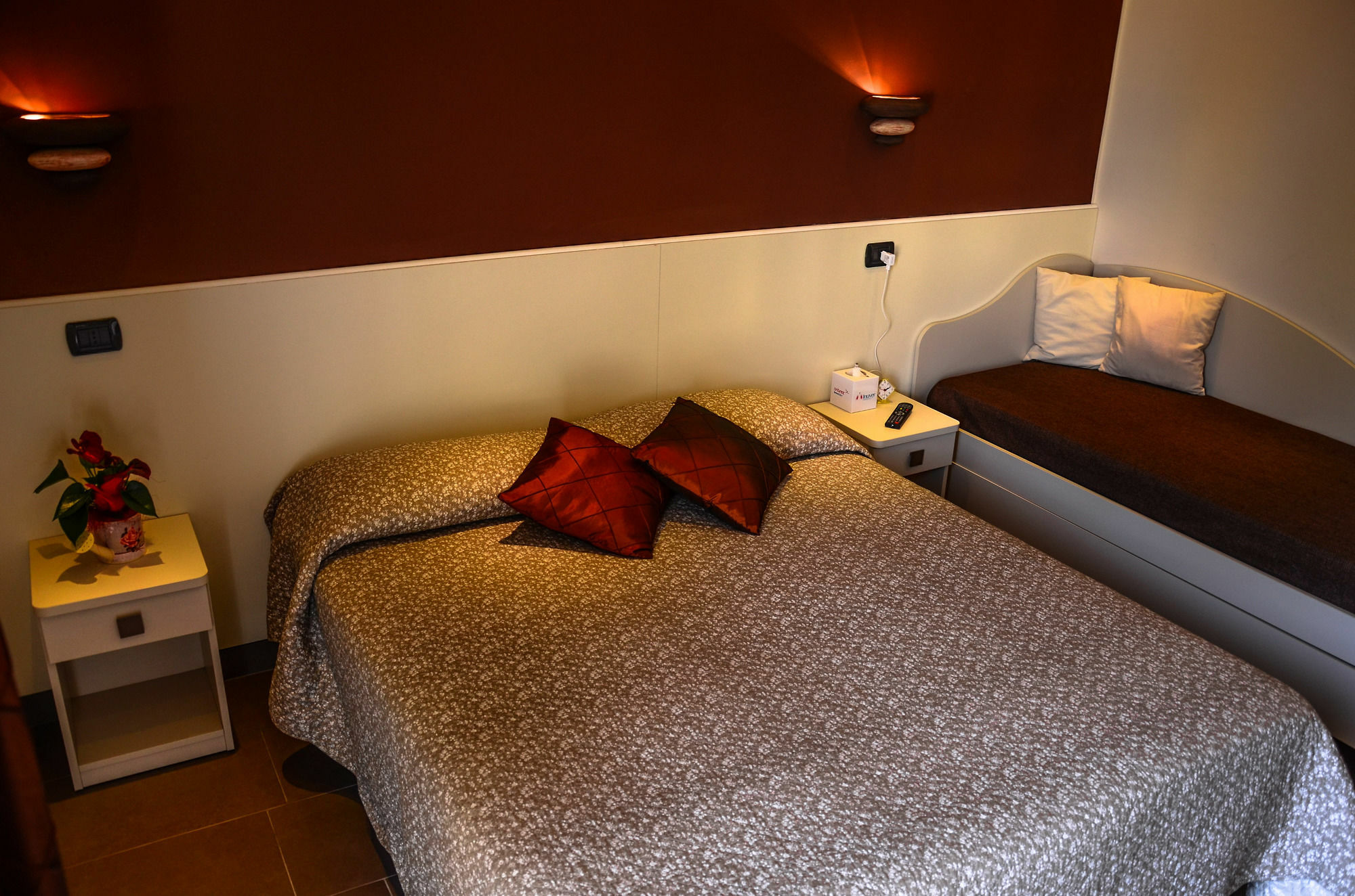 Il Piccolo Piacenza Hotel Екстериор снимка