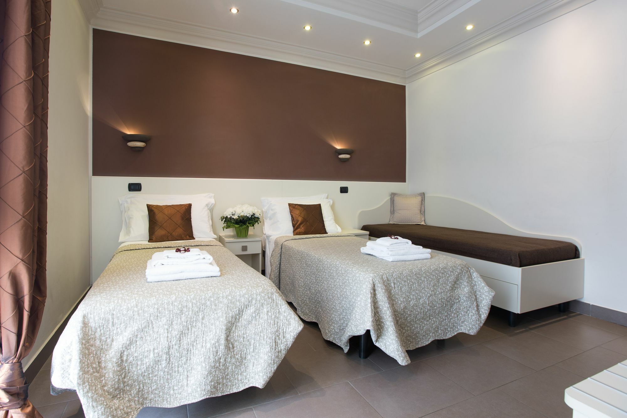 Il Piccolo Piacenza Hotel Екстериор снимка